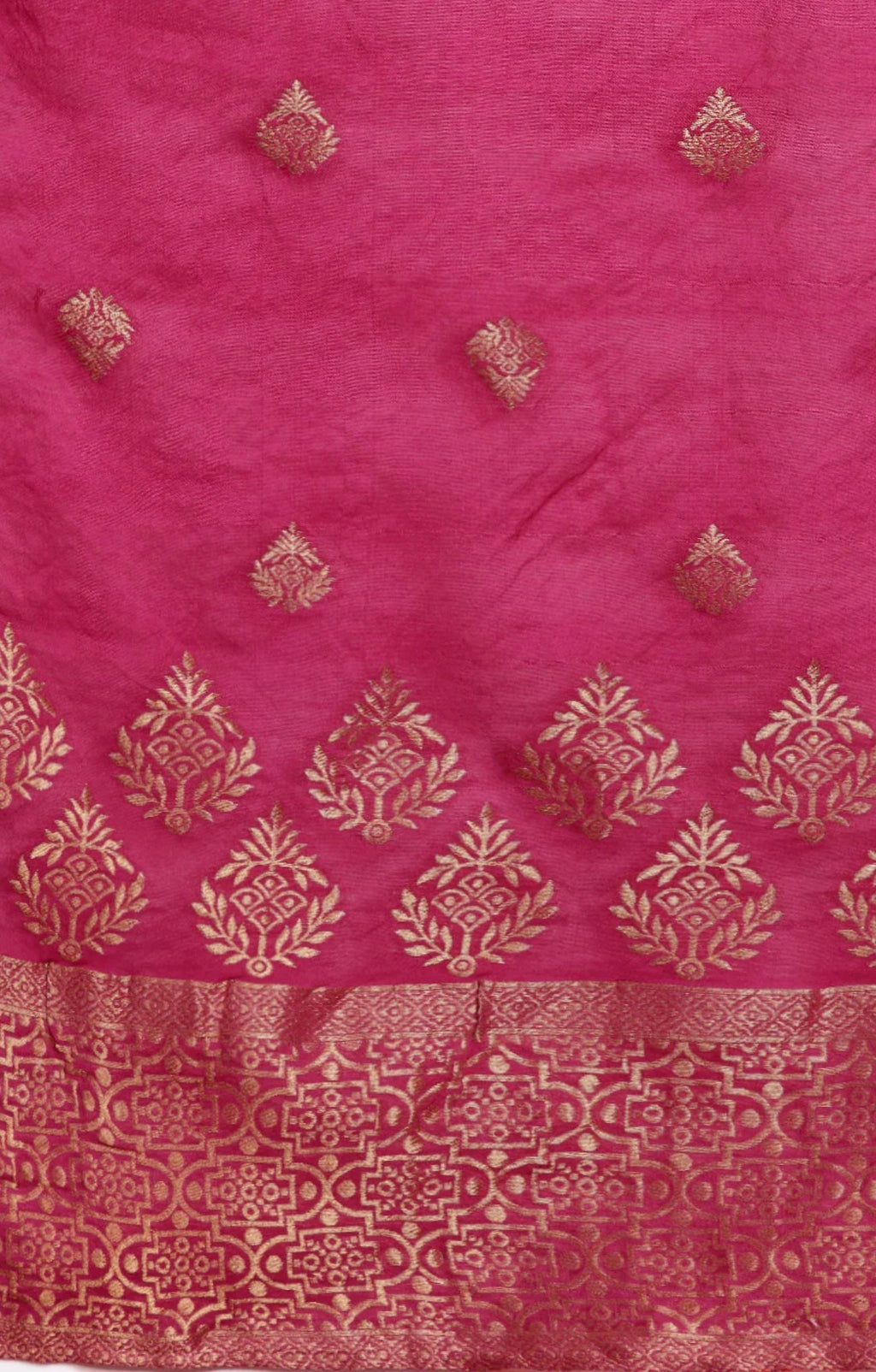 Silk Blend Ethnic Motifs Embroidered Kurtha Set with trousers and dupatta