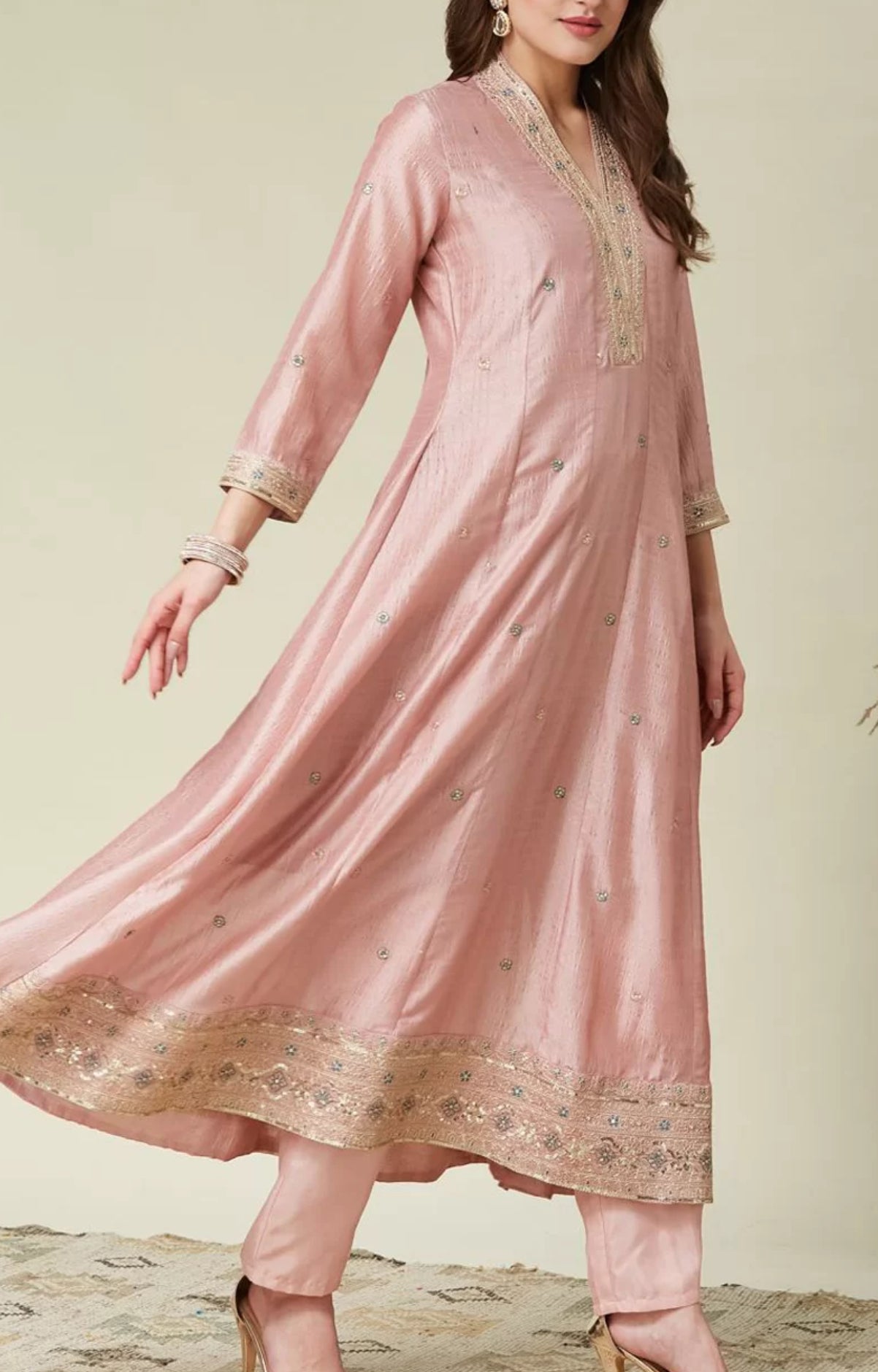 Women Pleated Ethnic Motifs Embroidered Anarkali Kurtha with Trousers and Dupatta
